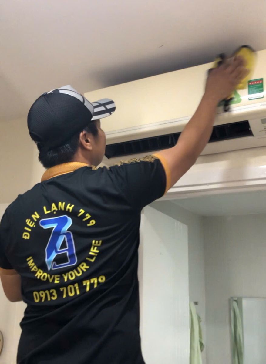 Dịch vụ vệ sinh và bảo trì máy lạnh tại Quận Bình Tân