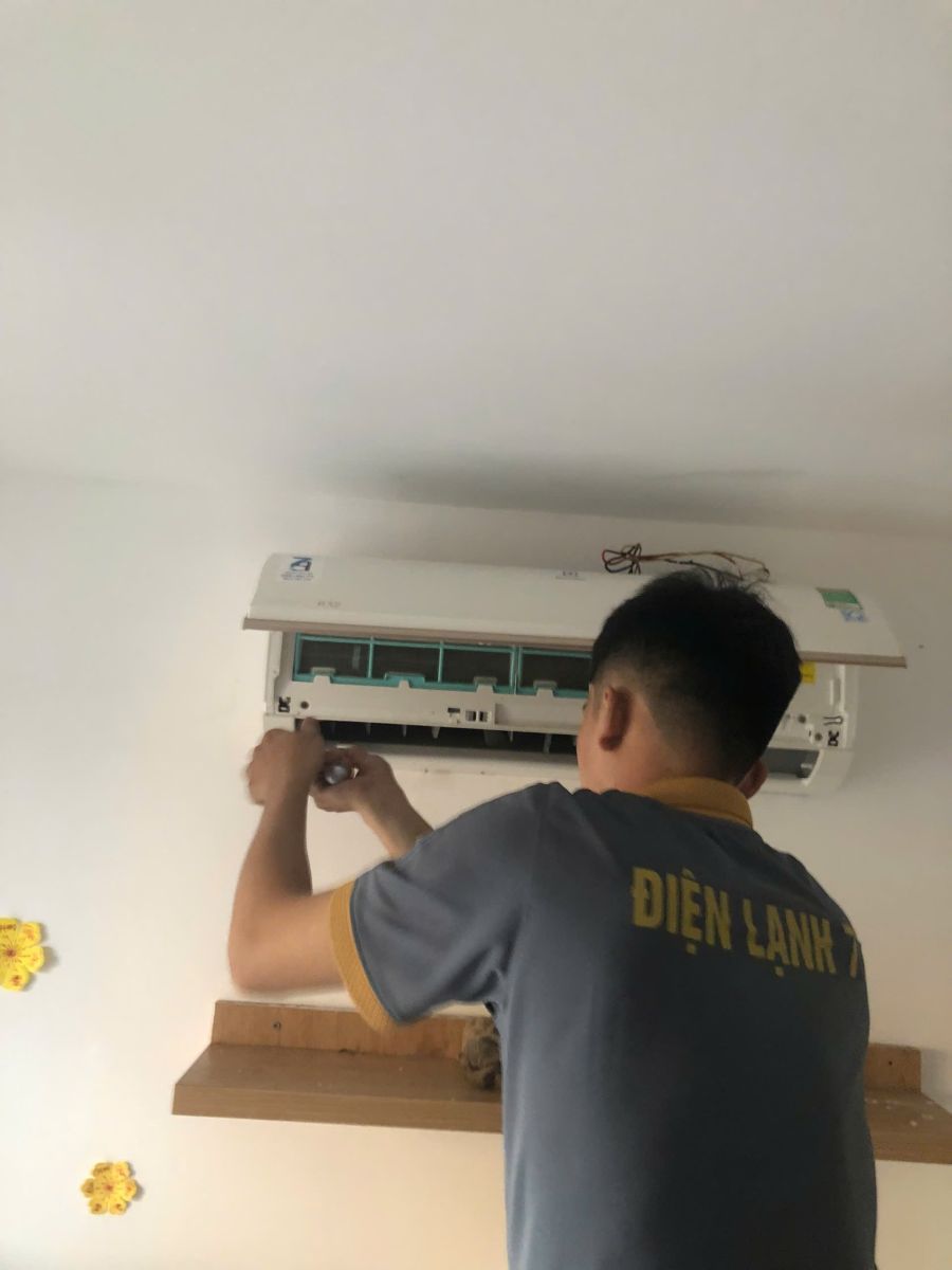 Máy Lạnh 1HP inverter Quận 1