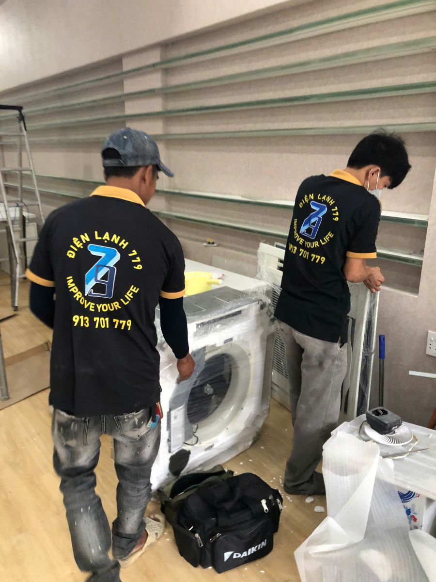 Dịch Vụ Lắp Đặt Máy Lạnh Âm Trần Chuyên Nghiệp