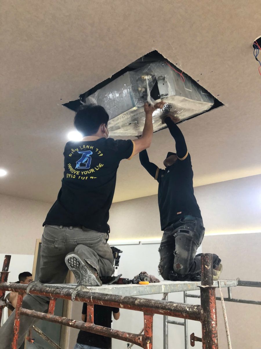 Dịch vụ lắp đặt máy lạnh âm trần quận 3