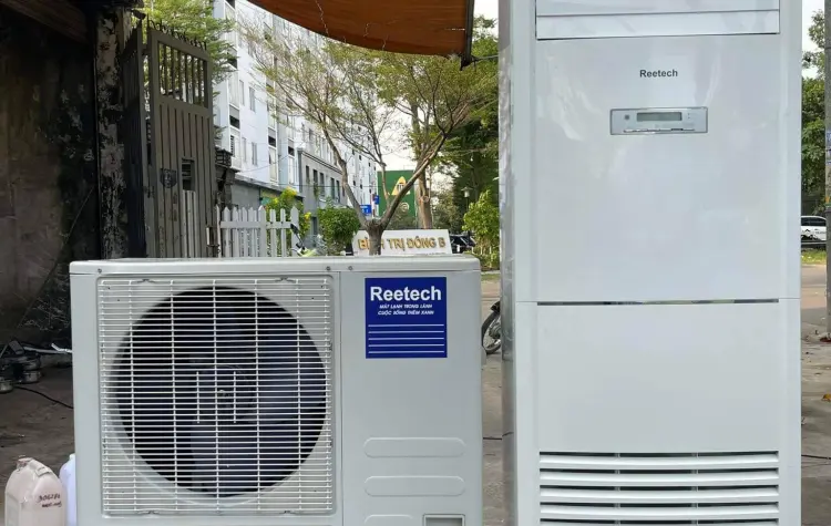 Sản phẩm Máy lạnh tủ đứng cũ - Reetech 1