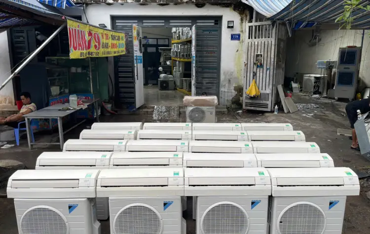 Sản phẩm Máy lạnh treo tường cũ - Daikin 3